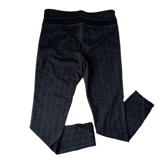 Kirkland Athletic Leggings Size Medium - Picture 2 of 10